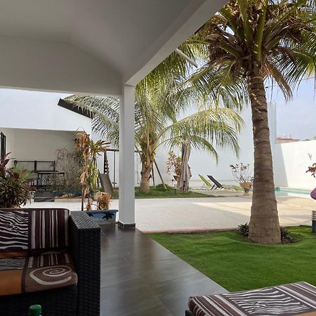 Saly - Villa Kage 6 Chambres -Clim-Wifi-Eau Chaude-Billard-Babyfoot-Ping Pong-Canal - Electricite Non Comprise Екстериор снимка